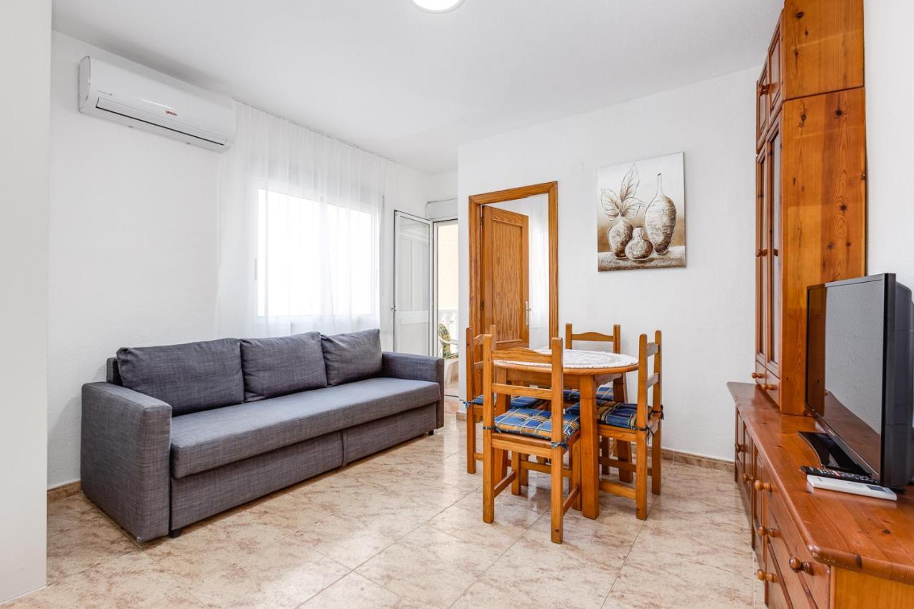 Apartment Caballero De Rodas Torrevieja Dış mekan fotoğraf