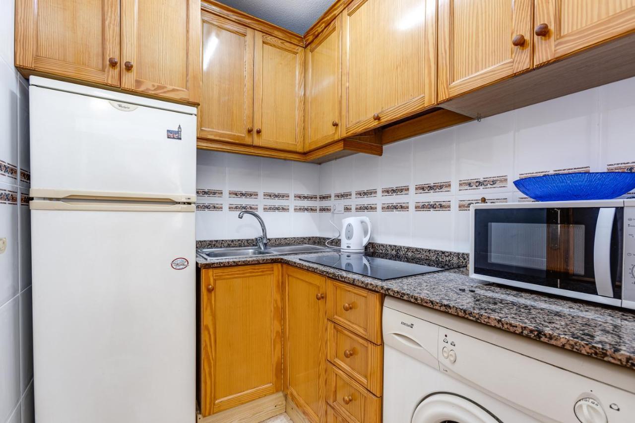 Apartment Caballero De Rodas Torrevieja Dış mekan fotoğraf