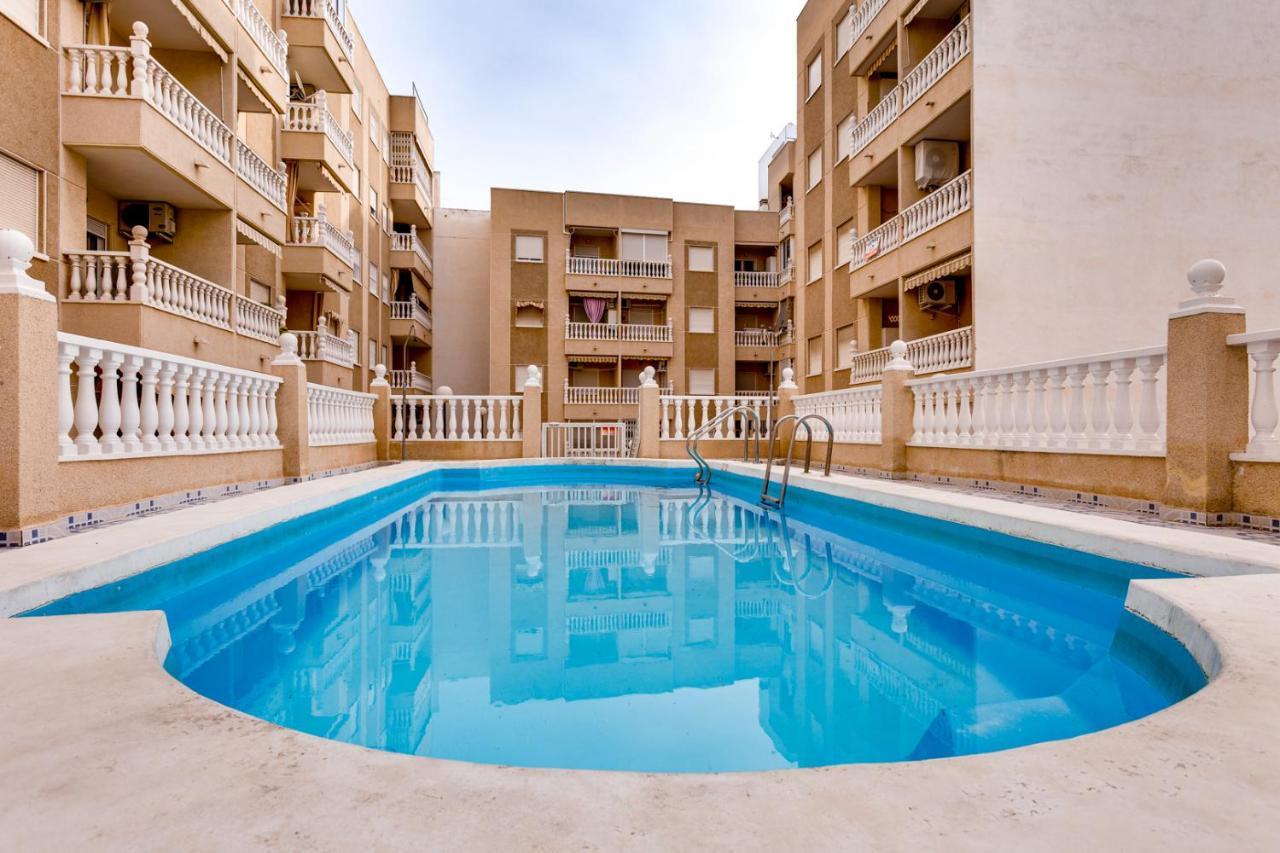 Apartment Caballero De Rodas Torrevieja Dış mekan fotoğraf