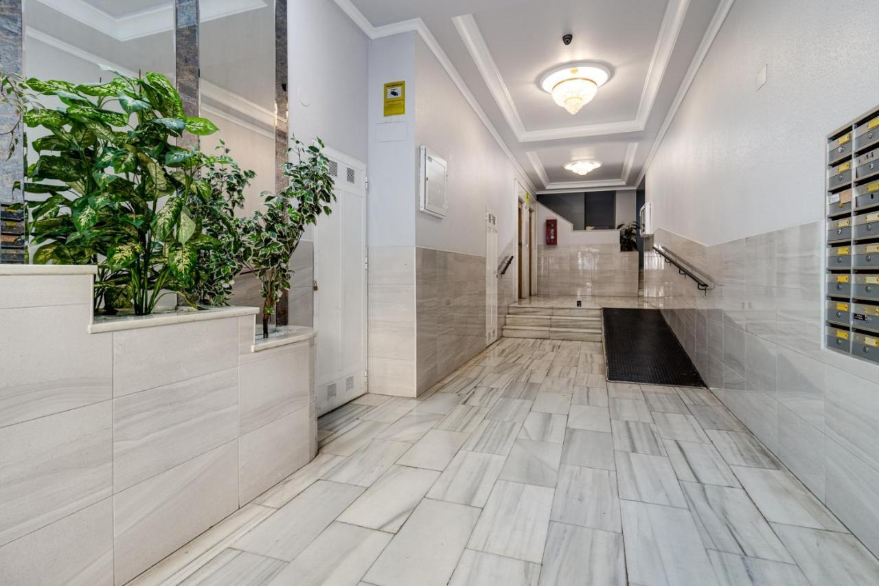 Apartment Caballero De Rodas Torrevieja Dış mekan fotoğraf